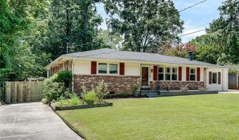 2821 Laurel Ridge Dr, Decatur, GA 30033