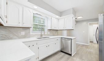 2126 Tartan Rd, Anderson, IN 46012