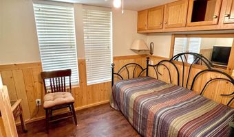 514 W30/W32 Sawyer St W30/32, Cascade, ID 83611