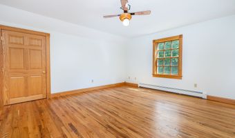40 Old Bridge Rd, Brookfield, CT 06804