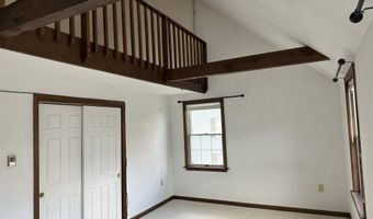 90 Baldwin Dr, Bangor, ME 04401