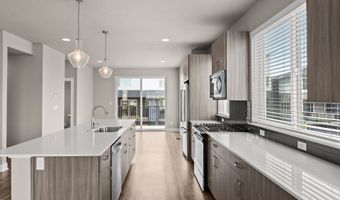 17332 SW KITE Ln, Beaverton, OR 97007