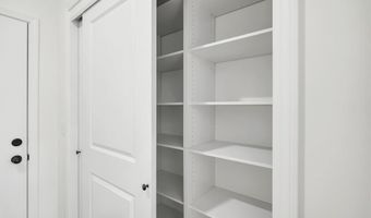 453 Rosedale Ter, Ballwin, MO 63021