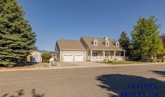 813 35th St, Cody, WY 82414