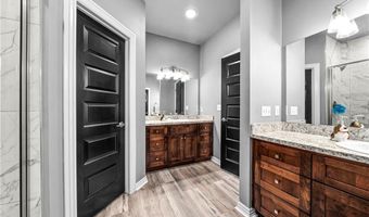 211 Honeysuckle St, Alma, AR 72921