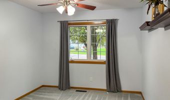 5327 Norris St, Ames, IA 50014