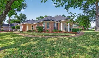 111 Hanging Moss Dr, Benton, LA 71006