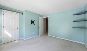 135 Fairway Dr 135, Cheshire, CT 06410