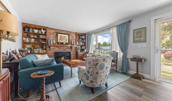 958 Cornell Dr, Alliance, OH 44601