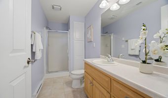 4717 N TANGLEWOOD Dr, Appleton, WI 54913