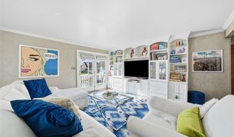 38 Bayside Pl, Amityville, NY 11701