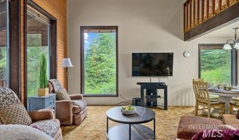 108 Panorama Dr, Cascade, ID 83611