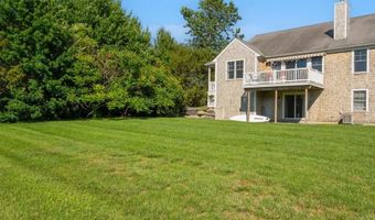 27 Sanderling Way, Middletown, RI 02842