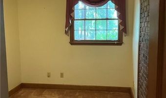 455 Forest Ave SE, Baxley, GA 31513