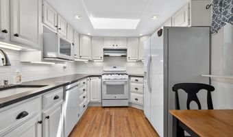 828 HOFFNAGLE St, Philadelphia, PA 19111