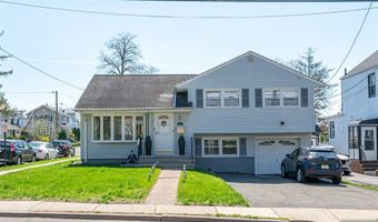 136 E Clinton Ave, Bergenfield, NJ 07621