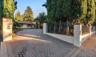4446 Hayvenhurst Ave, Encino, CA 91436
