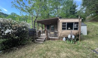208 Lakeview Dr, Almond, NC 28702