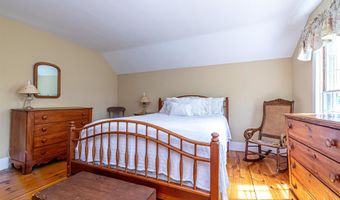13 Courthouse Rd, Amherst, NH 03031