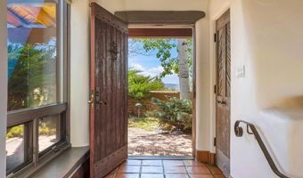 267 Hondo Seco Rd, Arroyo Seco, NM 87514