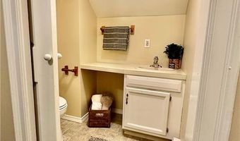 432 Fairview Ave, Coventry, RI 02816