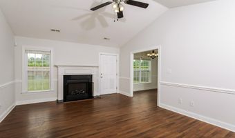 3715 Highland Dr, Ayden, NC 28513