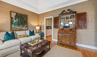 305 Richmond Glen Dr, Cheshire, CT 06410