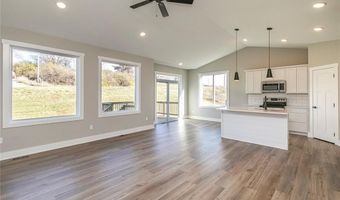 529 Meadows Ct, Polk City, IA 50226