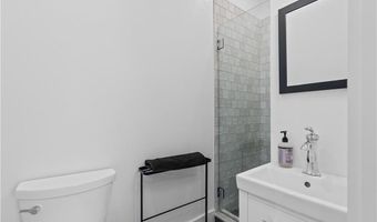 491 Thames St, Newport, RI 02840