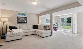 6118 132nd St W, Apple Valley, MN 55124