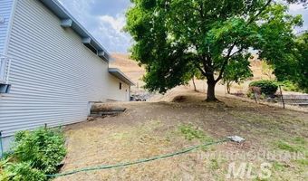 1101 5th St, Asotin, WA 99402