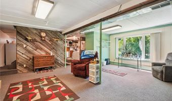 2160 35th Ave, Alden, WI 54026