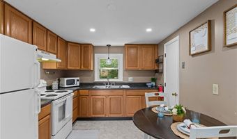 10 Glen Ave 2L, North Smithfield, RI 02896