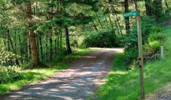 97436 WHISPER Ln, Brookings, OR 97415