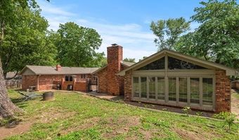 2318 Dorchester Dr, Bartlesville, OK 74006