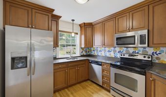 28 Armstrong Rd C15, Coventry, CT 06238