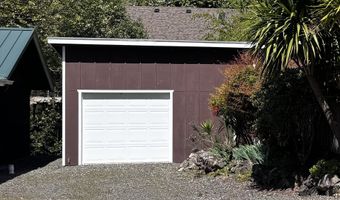1008 WINCHUCK RIVER Rd, Brookings, OR 97415