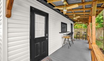 918 W SMITH St, Orlando, FL 32804