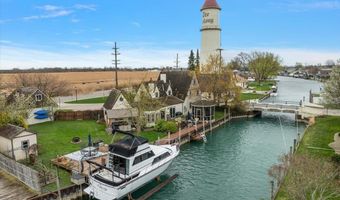 6507 Dyke Rd, Algonac, MI 48001