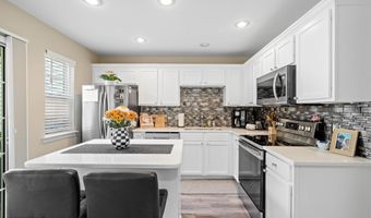 272 West Sq, Bluffton, SC 29910