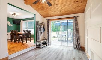 96 Dexter Rd, Scituate, RI 02857