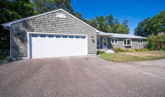 130 Austin Rd, North Kingstown, RI 02852