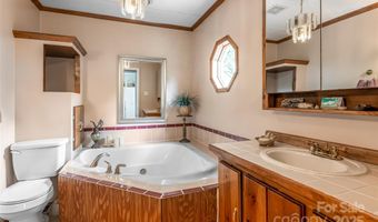 75 Cisco Rd, Asheville, NC 28805