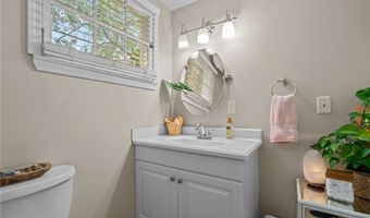 403 Summit St, Aberdeen, NC 28315