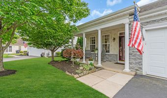 5 Minot Light Ct, Barnegat, NJ 08005