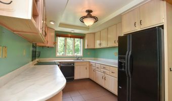 445 County Rd, Becket, MA 01223