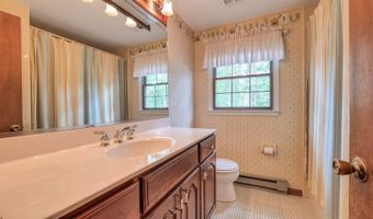 718 Blenheim Ave, Absecon, NJ 08201
