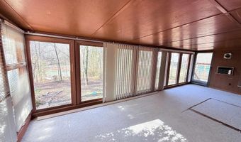 1975 Pine Lake Dr, Arab, AL 35016