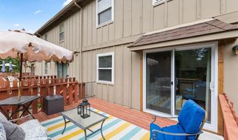 13362 Hiddencrest Ln, Ballwin, MO 63021