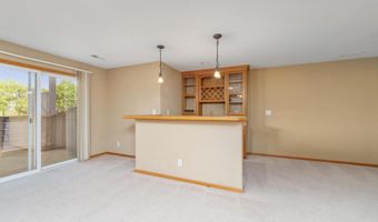 1421 N Lakeside Dr, Andover, KS 67002